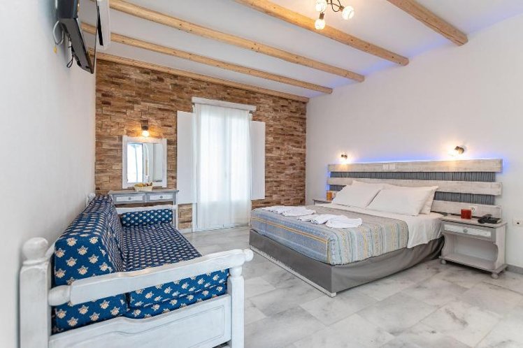 STUDIO WITH DOUBLE BED Room