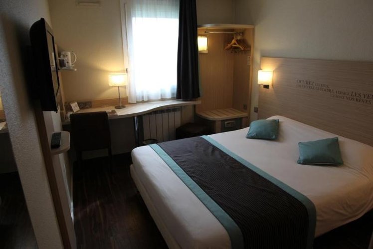 DOUBLE STANDARD Room