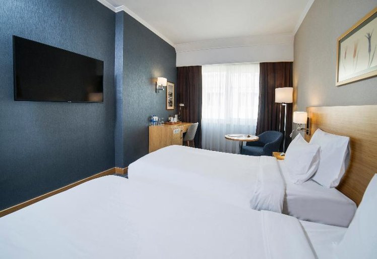 TRIPLE STANDARD Room