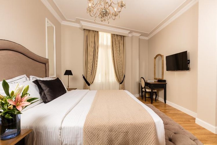 SUITE ONE BEDROOM Room