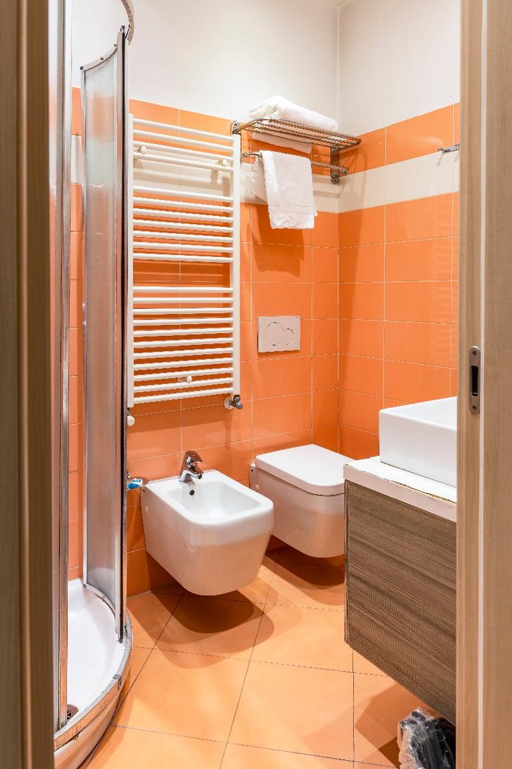 SINGLE BASIC Room