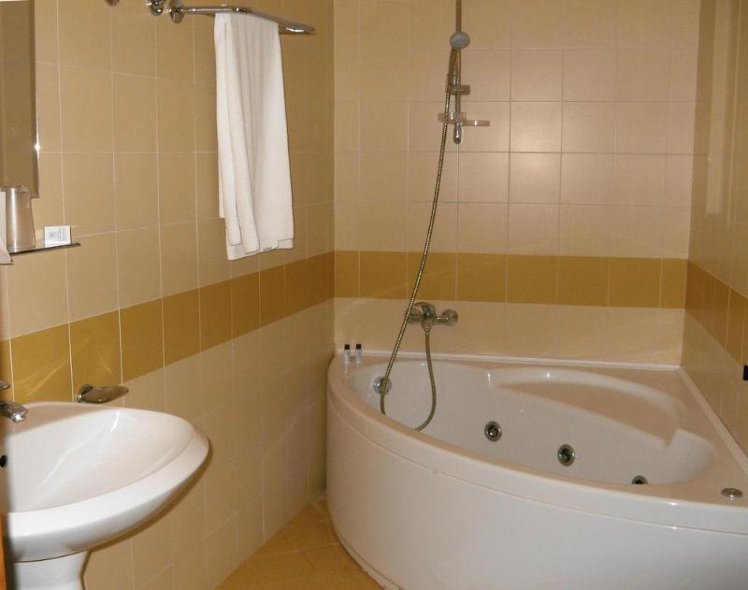 DOUBLE STANDARD Room