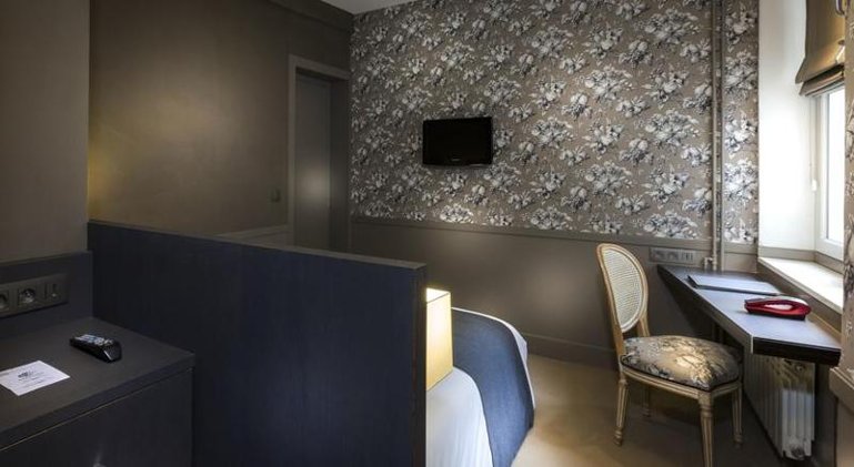 SINGLE STANDARD Room