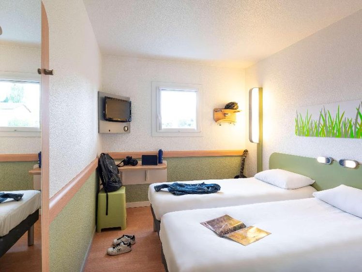 TWIN STANDARD Room