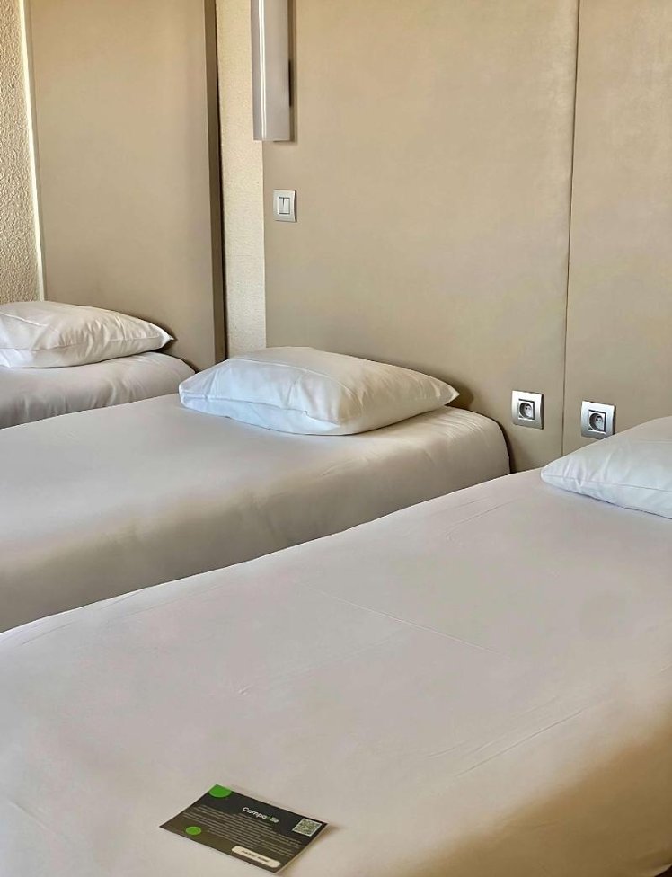 QUADRUPLE STANDARD Room