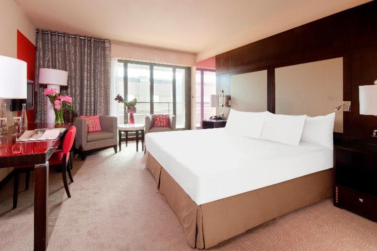 TWIN PARTIAL SEA VIEW Room