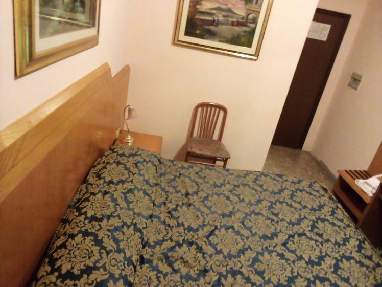 DOUBLE STANDARD Room