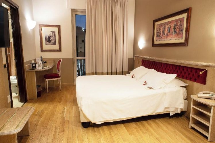 DOUBLE STANDARD Room