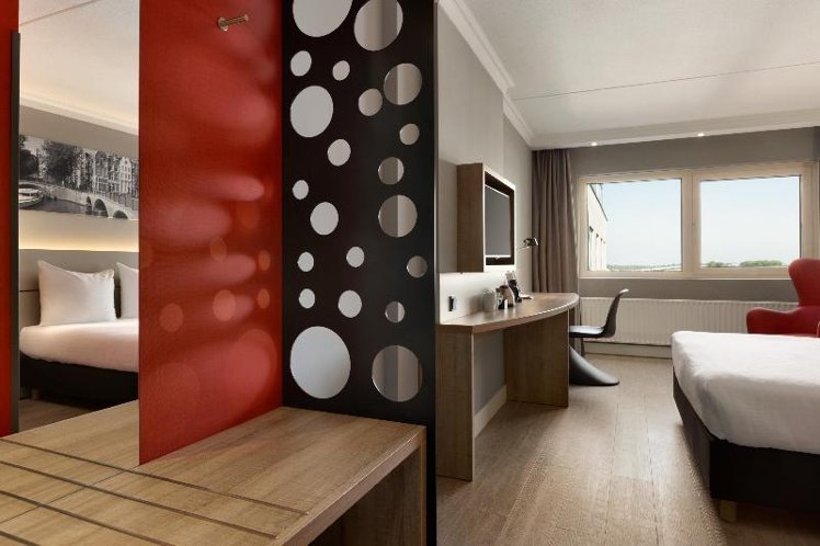 Room DELUXE Room