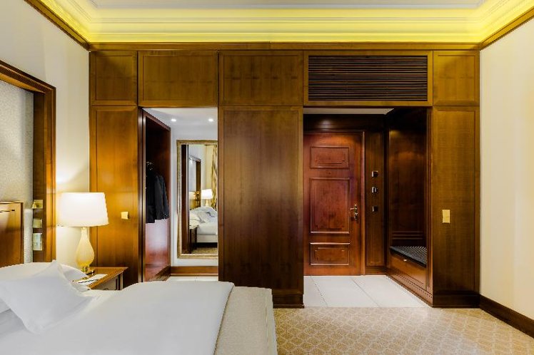DOUBLE DELUXE Room