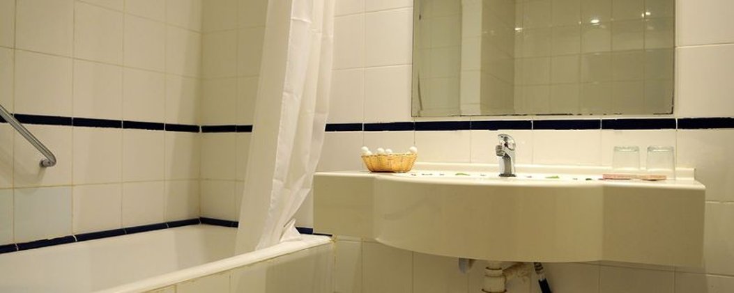 SINGLE STANDARD Room