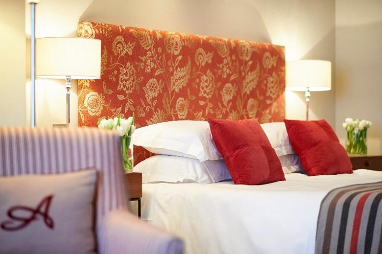 TWIN CLASSIC Room