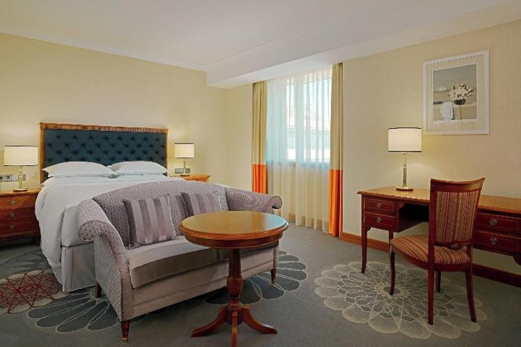 SUITE EXECUTIVE KING BED Room