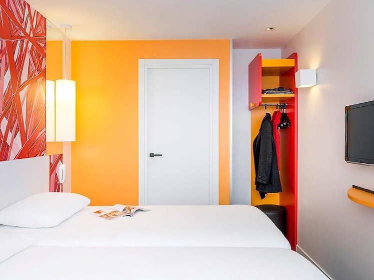 TWIN STANDARD Room