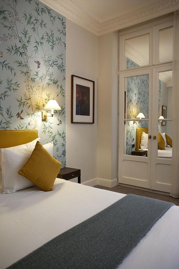 DOUBLE DELUXE QUEEN BED Room