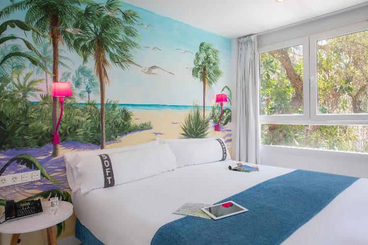 DOUBLE STANDARD Room