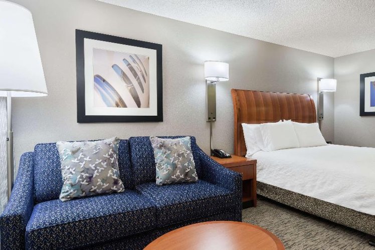 DOUBLE KING SIZE BED Room