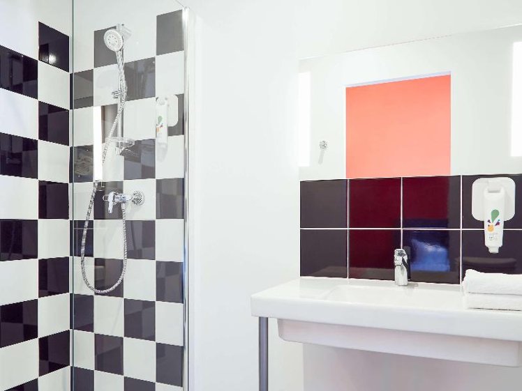 TWIN STANDARD Room