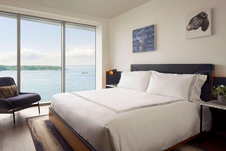 DOUBLE KING SIZE BED Room