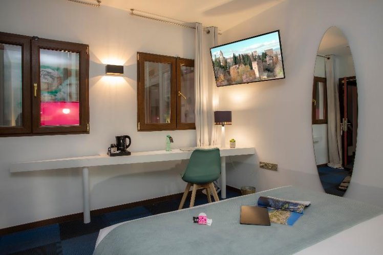 DOUBLE STANDARD Room