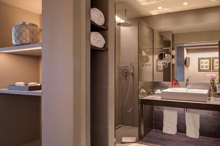 TWIN PREMIUM Room