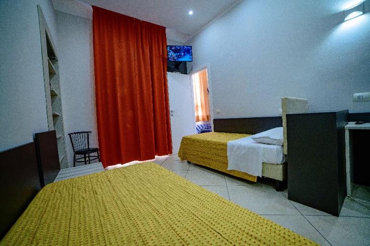 TWIN BASIC Room