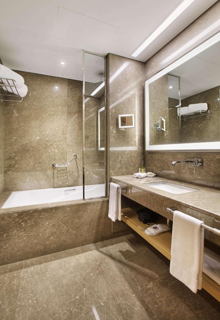 SUITE WITH VIEWS Room