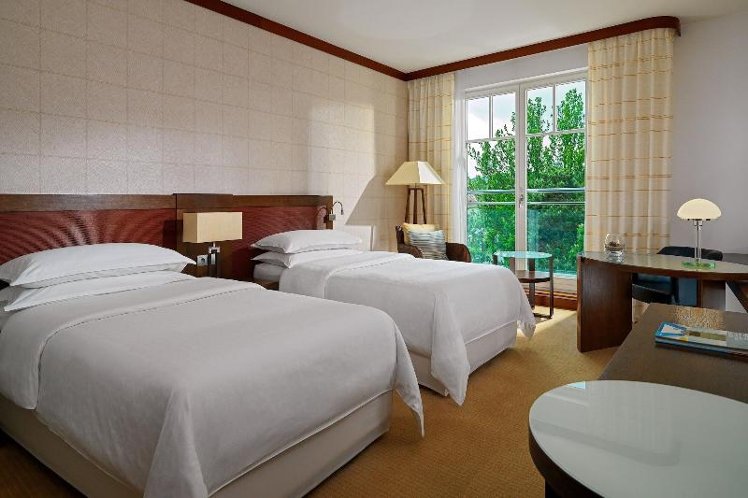 TWIN SUPERIOR Room