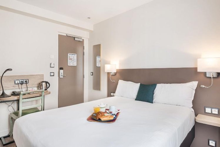 DOUBLE STANDARD Room