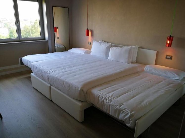 QUADRUPLE COMFORT Room