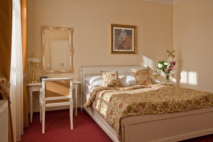 DOUBLE CAPACITY 3 Room
