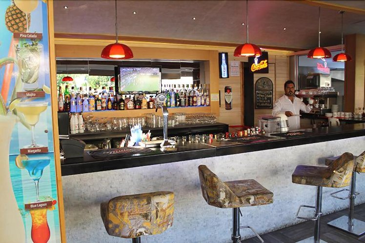 Bar