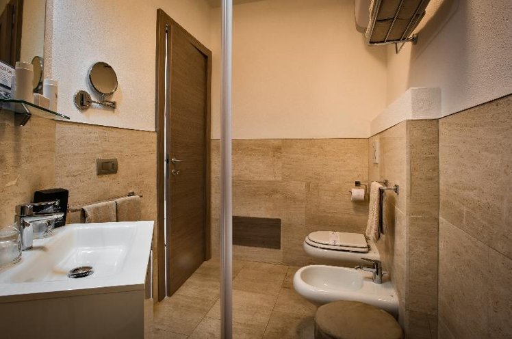 SUITE GARDEN VIEW Room