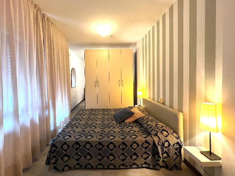 SUITE CAPACITY 5 Room