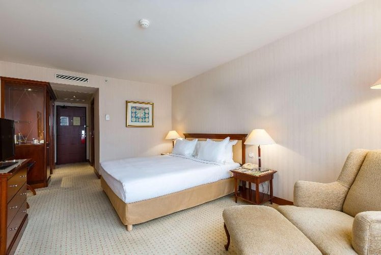 DOUBLE DELUXE Room