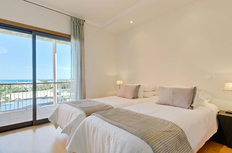 VILLA CAPACITY 4 TWO BEDROOMS Room