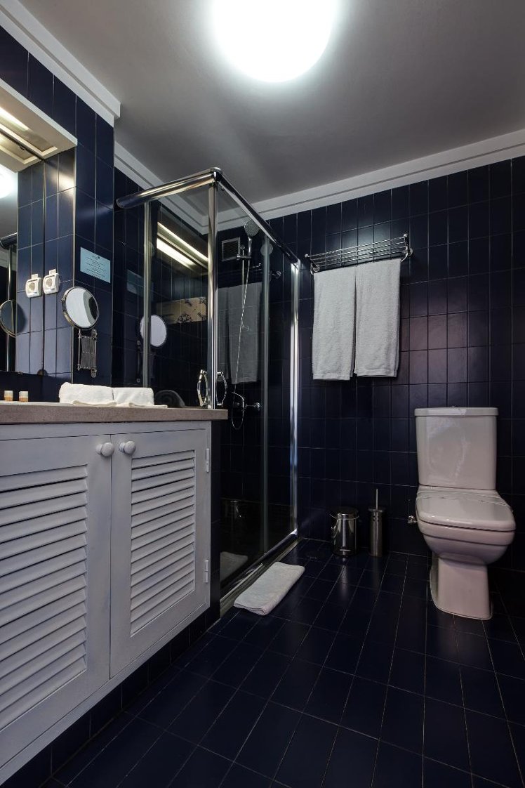SINGLE STANDARD Room