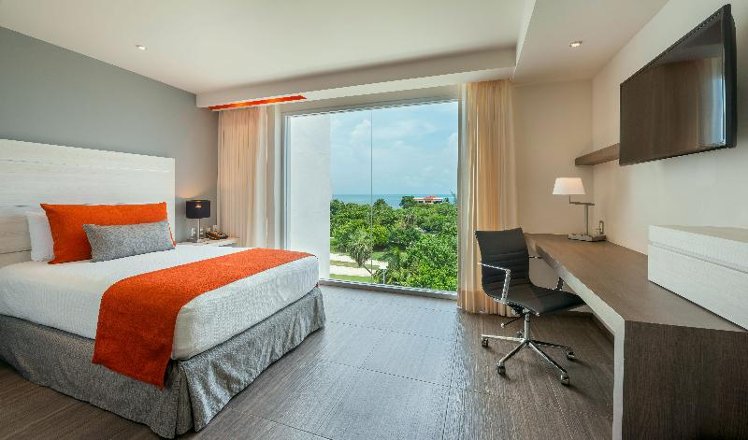 JUNIOR SUITE KING SIZE BED Room