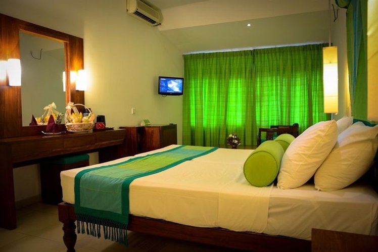 SINGLE STANDARD Room