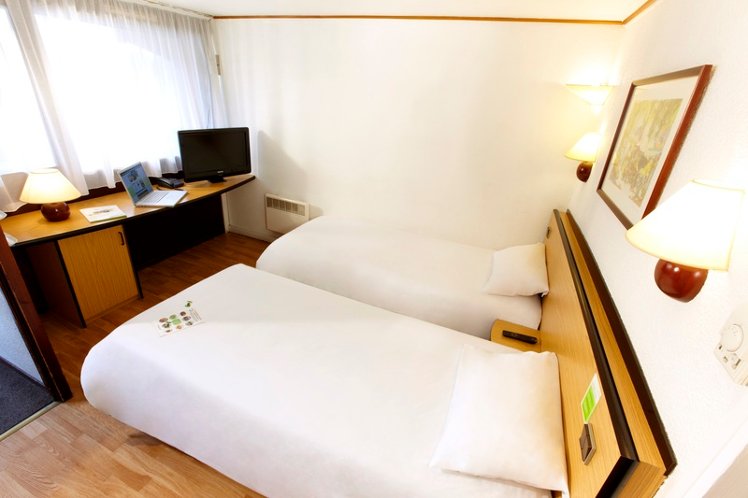 TWIN STANDARD Room
