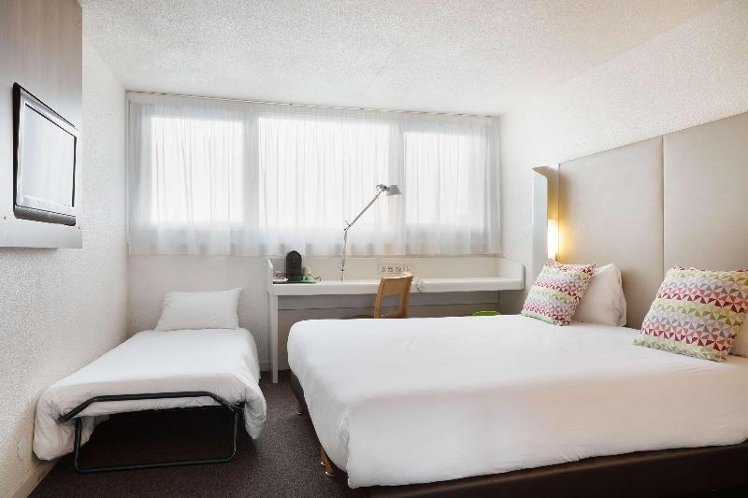DOUBLE STANDARD Room