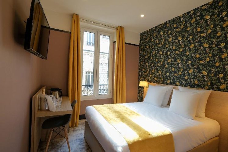 TWIN ECONOMY Room