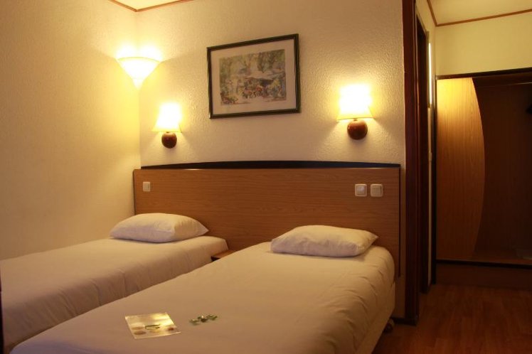 TWIN STANDARD Room