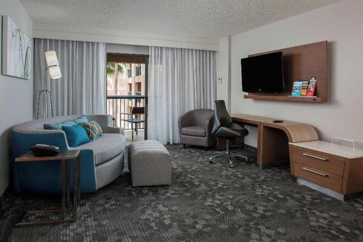 DOUBLE Accessible KING SIZE BED Room