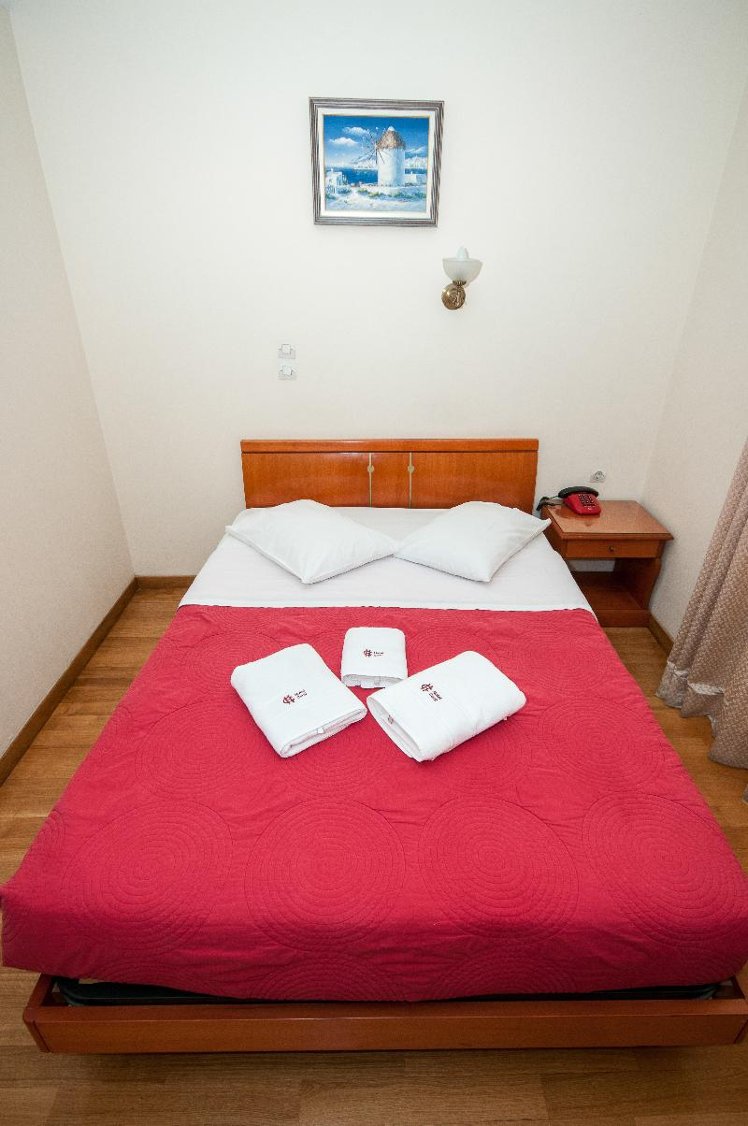 SINGLE STANDARD Room