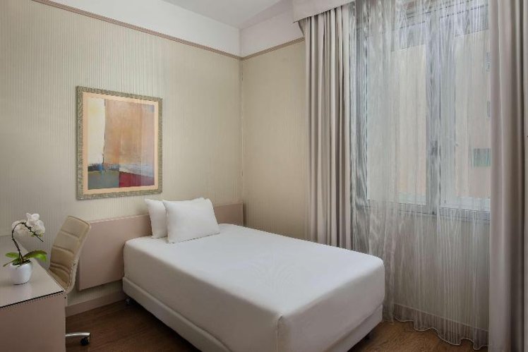 SINGLE STANDARD Room