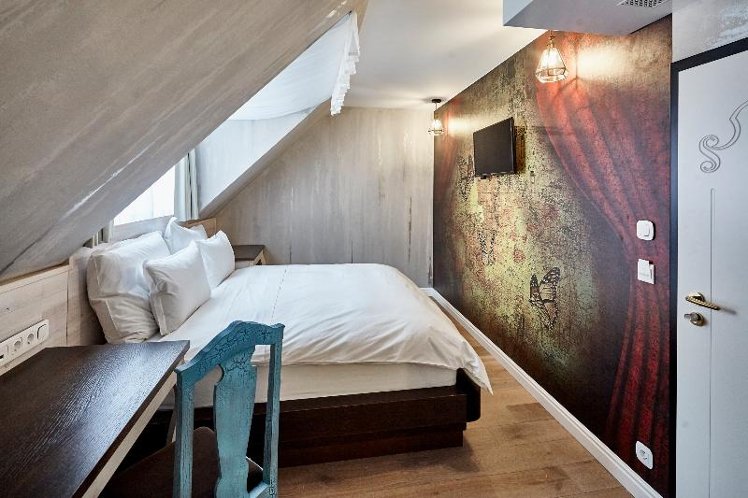 DOUBLE DELUXE Room