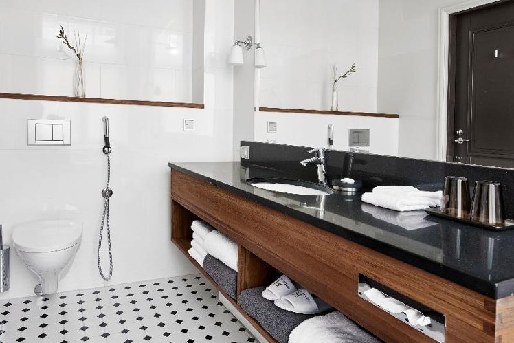 DOUBLE SINGLE USE DELUXE Room