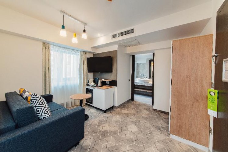 SUITE KING SIZE BED Room