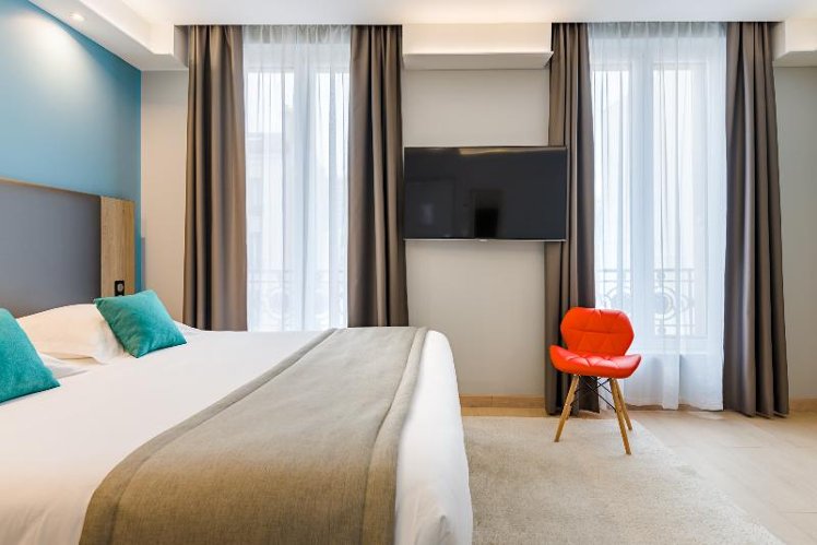 DOUBLE STANDARD Room